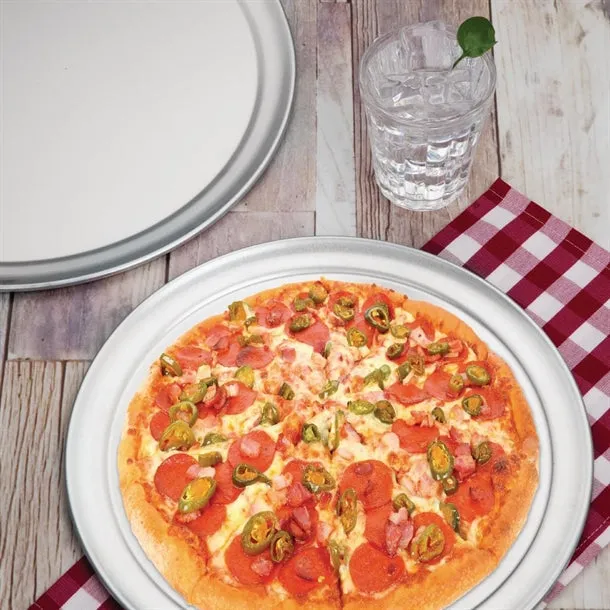 F009 Vogue Aluminium Pizza Tray 14in