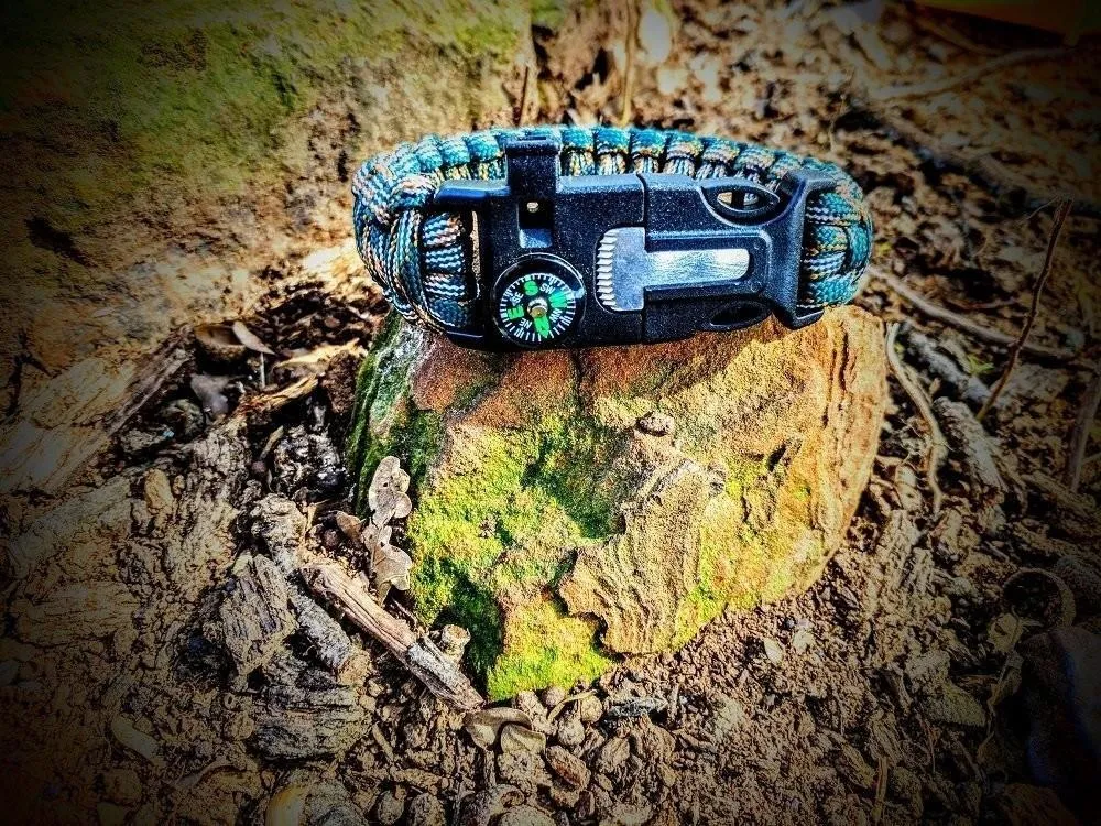 Firestarter Paracord Survival Bracelet : Fire Starting Bracelet EDC kit