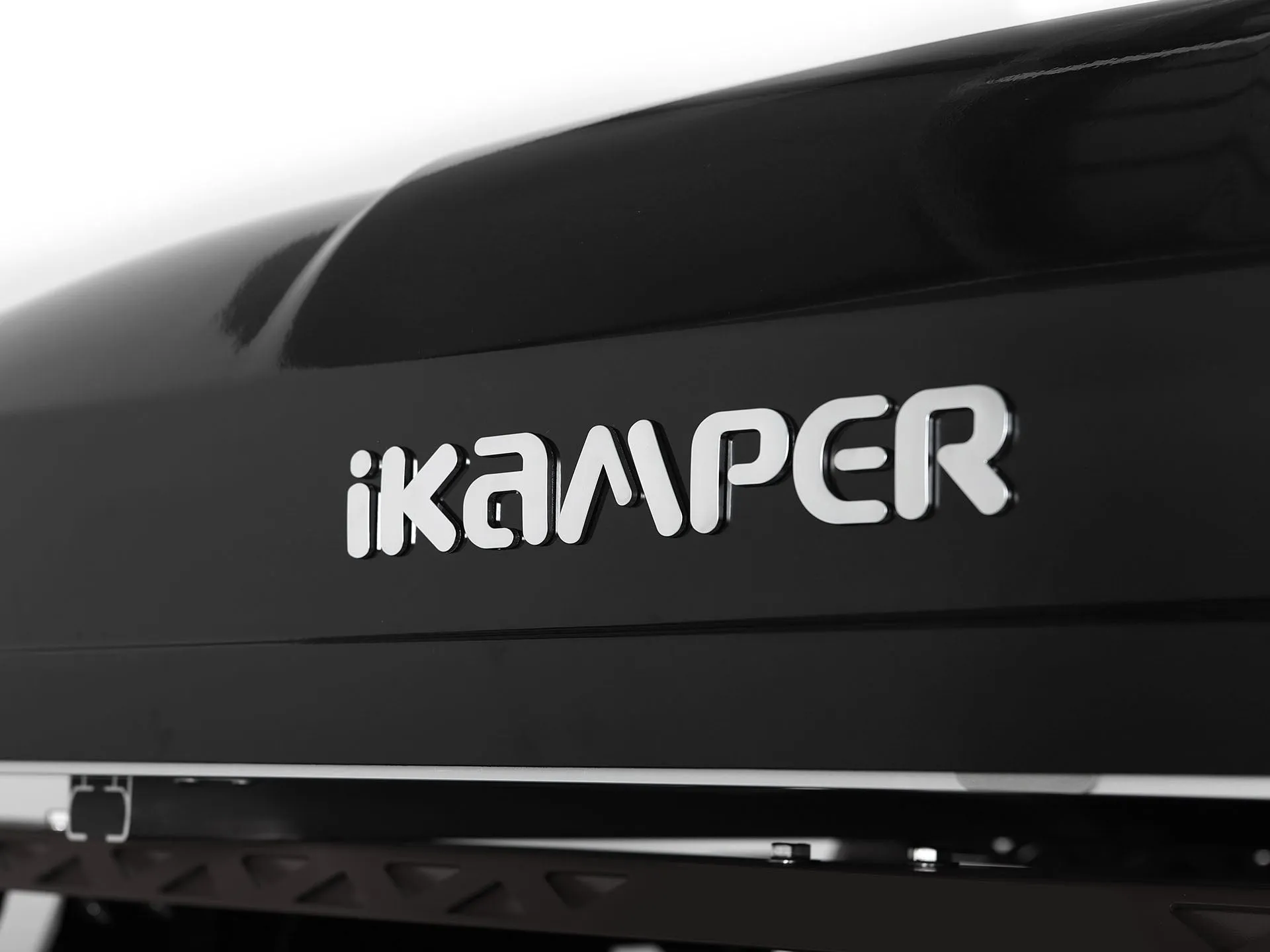 iKamper Skycamp 3.0 Hard Shell Rooftop Tent