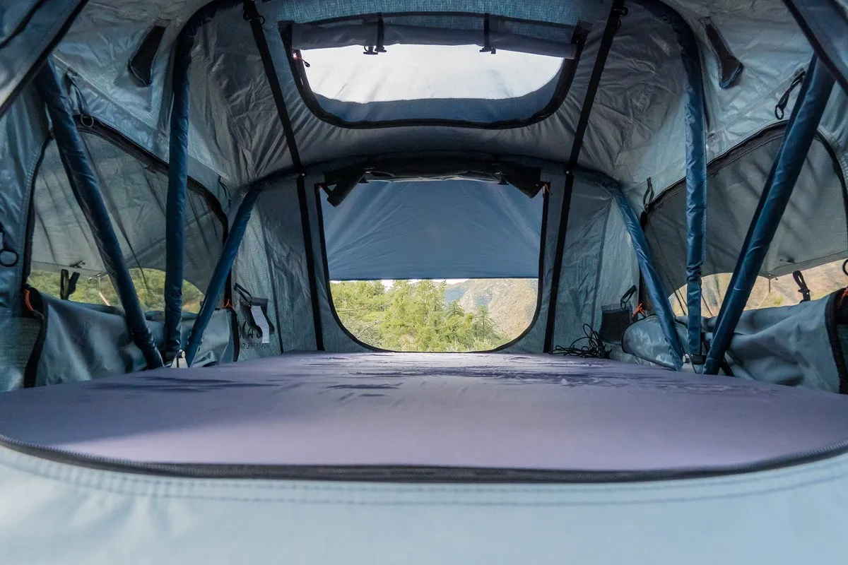 Roam Vagabond Lite Rooftop Tent